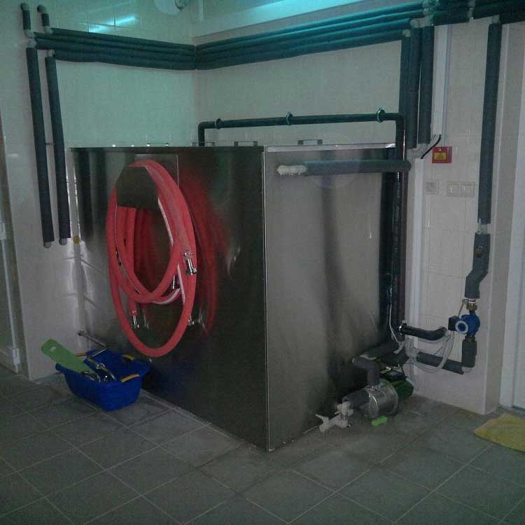 ICWT-500 : Insulated ice water tank (glycol tank) 500 liters with two pumps and the heat exchanger
